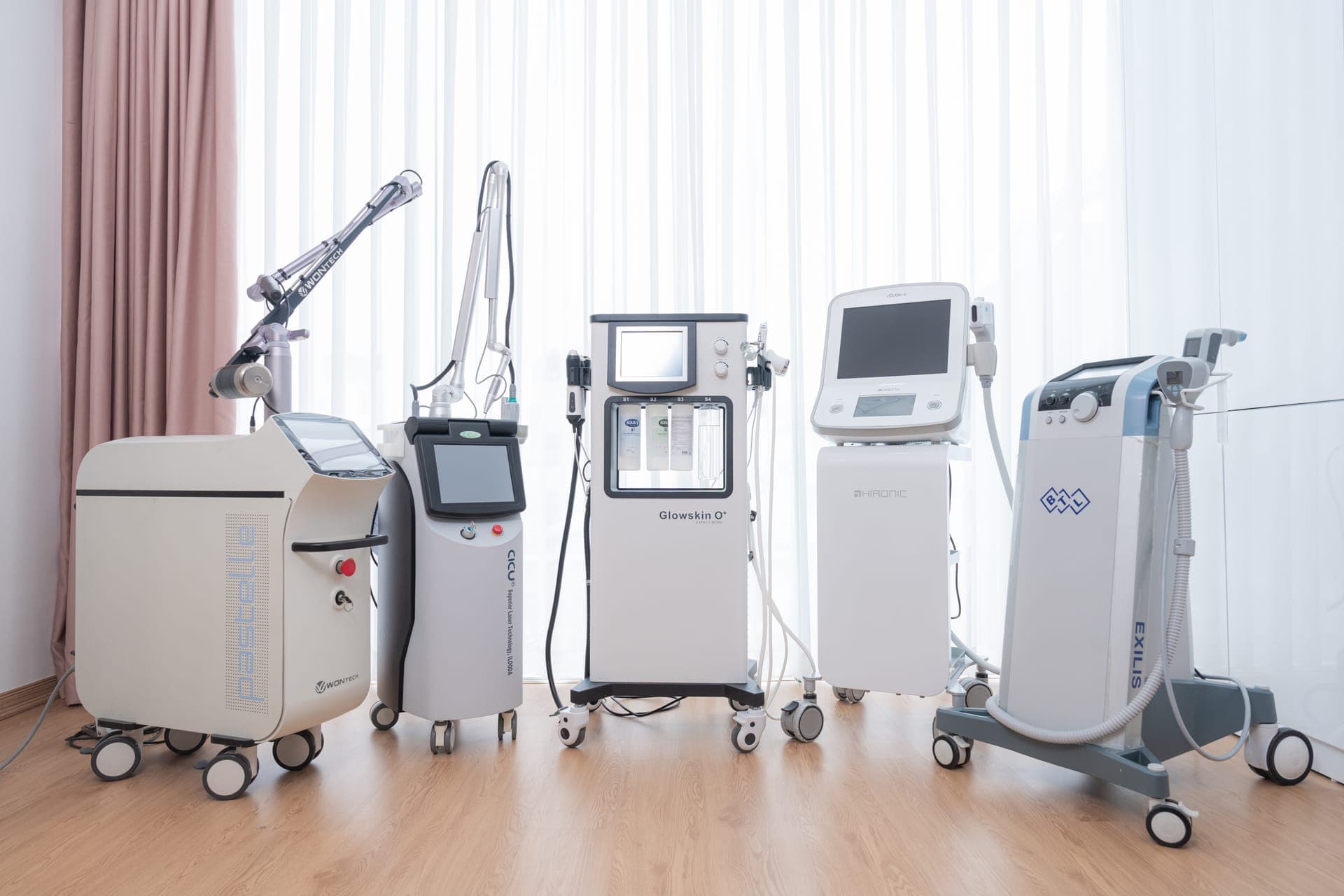 Hệ thống thiết bị laser tại BonBoz Clinic