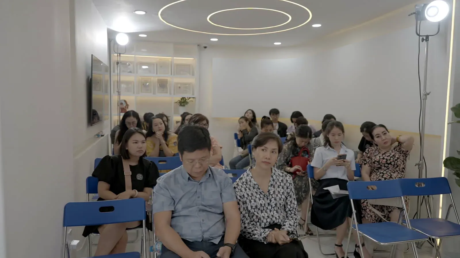 Hội thảo khách hàng tại phòng khám