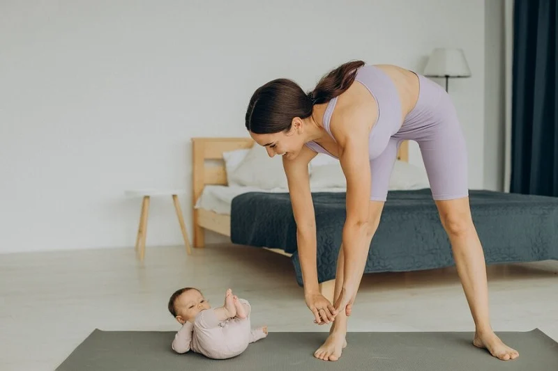 Giảm béo sau sinh giúp mẹ bỉm lấy lại vòng eo thon gọn an toàn.